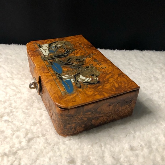 Hand Crafted Leather Egyptian Keepsake Box - Picture 2 of 16